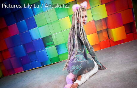 Dirty Dreaz Filmz are pleased to offer you a free pics featuring horny young girl in porn with sex toy